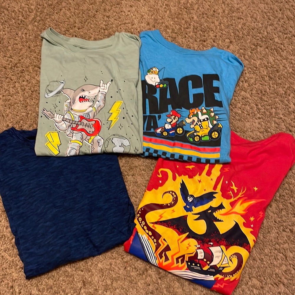 Lot of 4 boys graphic tees